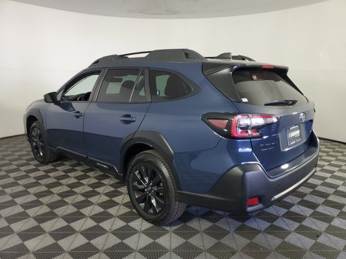 Used 2024 Subaru Outback Onyx Edition AWD/4WD image 6