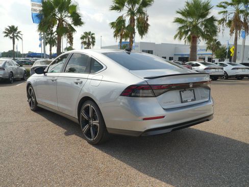 Used 2023 Honda Accord Sport image 14