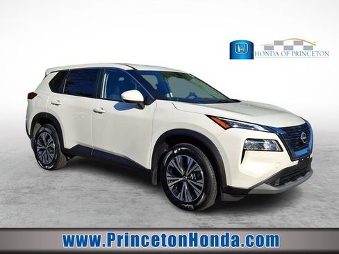 Used 2023 Nissan Rogue SV AWD/4WD image 1