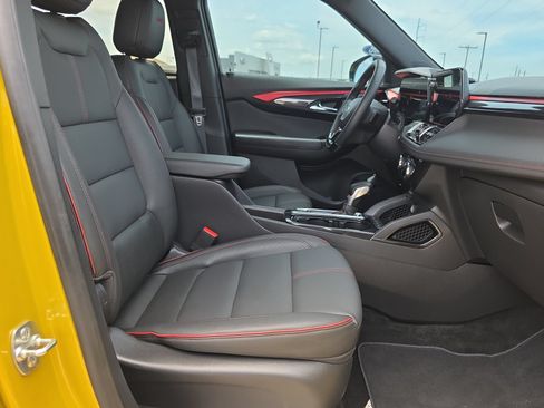 Used 2025 Chevrolet TrailBlazer RS w/ Driver Confidence Package FWD image 15