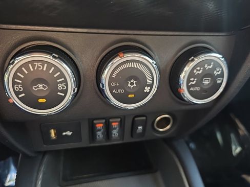 Used 2018 Mitsubishi Outlander Sport ES FWD image 11