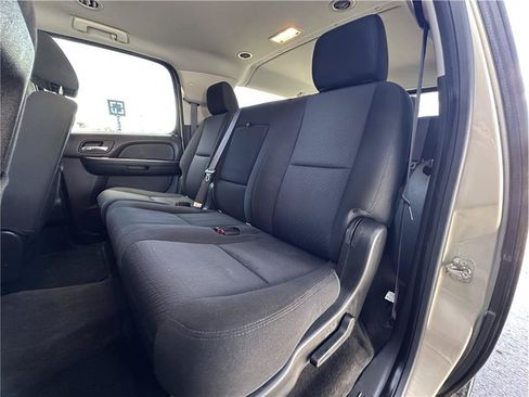 Used 2012 GMC Yukon XL SLE w/ Convenience Package AWD/4WD image 16