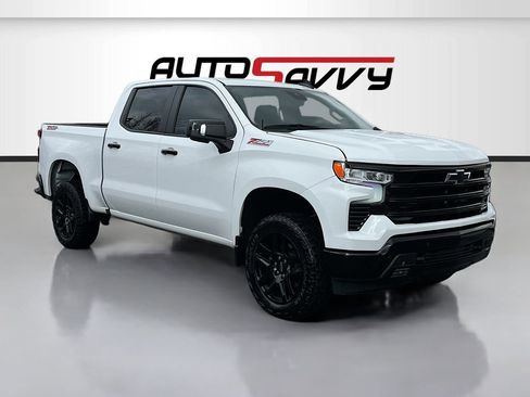 Used 2024 Chevrolet Silverado 1500 LT Trail Boss w/ Convenience Package II AWD/4WD image 1