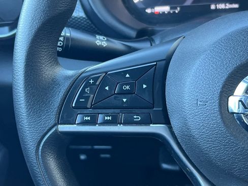 Used 2021 Nissan Kicks SV image 25