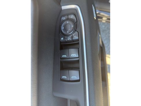 New 2026 GMC Sierra 2500 SLT w/ SLT Convenience Package AWD/4WD image 7