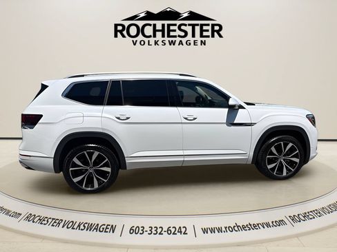 Used 2024 Volkswagen Atlas SEL Premium R-Line AWD/4WD image 8