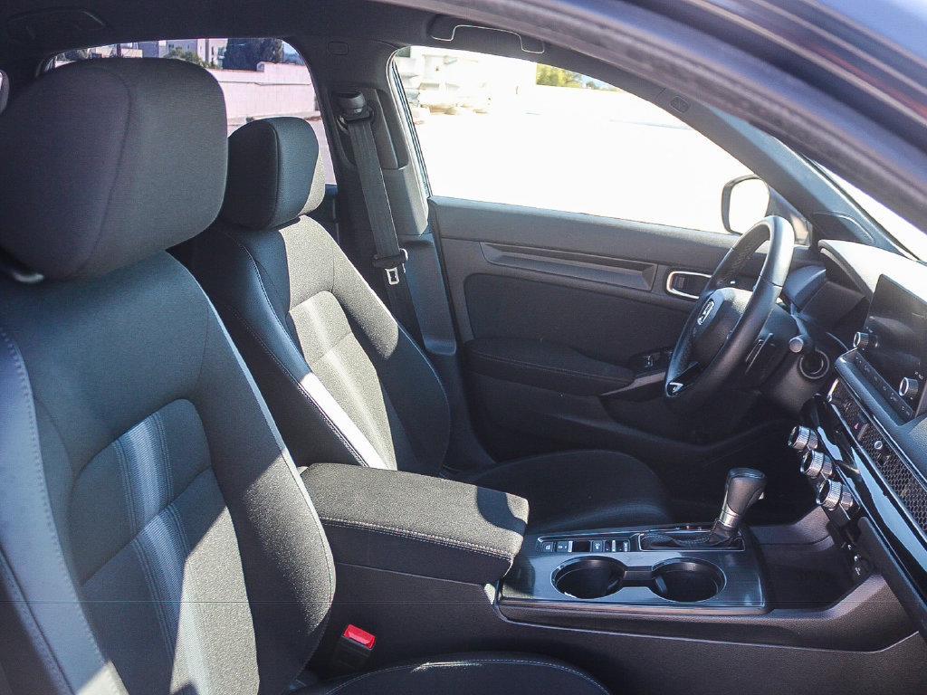 Certified 2025 Honda Civic Sport image 17