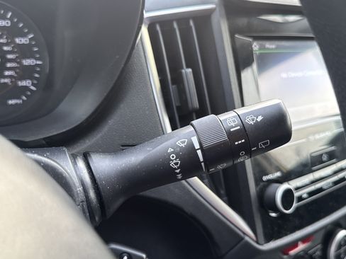 Used 2023 Subaru Crosstrek 2.0i image 17