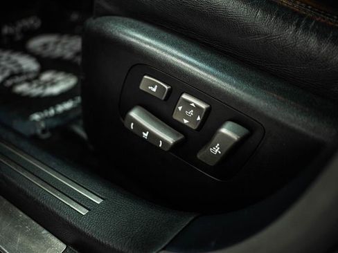 Used 2012 Lexus LS 460 AWD image 16