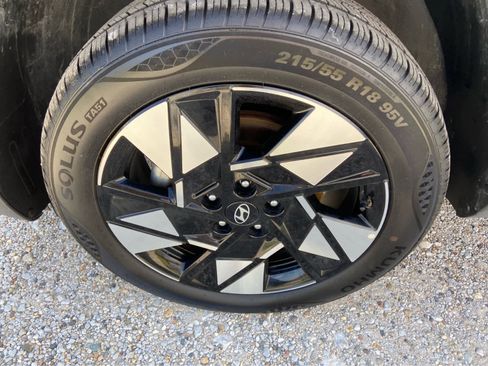 Used 2025 Hyundai Kona SEL AWD/4WD image 10