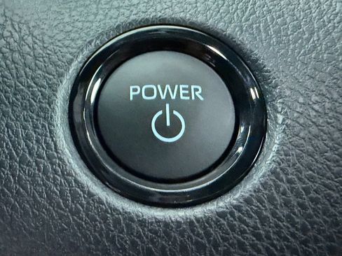 Used 2026 Toyota Camry SE w/ Convenience Package FWD image 30