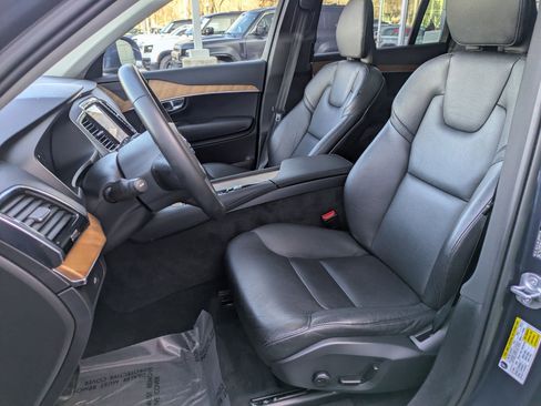 Certified 2023 Volvo XC90 B5 Plus w/ Protection Package Premier image 26