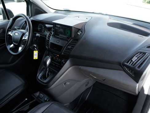 Used 2019 Ford Transit Connect XL image 32