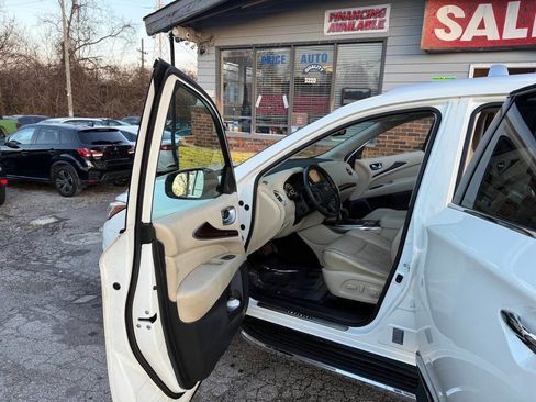 Used 2018 INFINITI QX60 Luxe w/ Deluxe Technology Package image 9