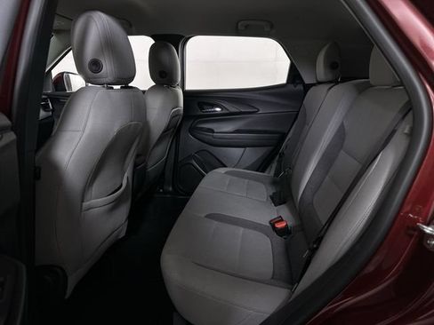 Used 2025 Chevrolet TrailBlazer LT AWD/4WD image 26