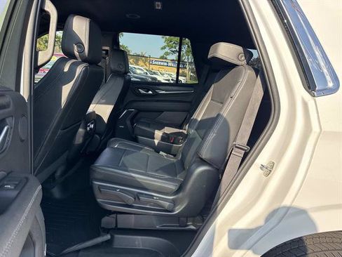 Used 2022 GMC Yukon Denali AWD/4WD image 8