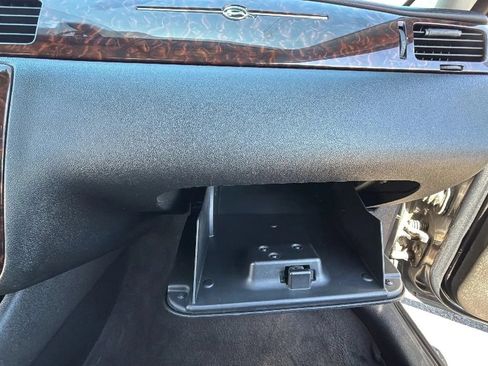 Used 2016 Chevrolet Impala LT FWD image 11