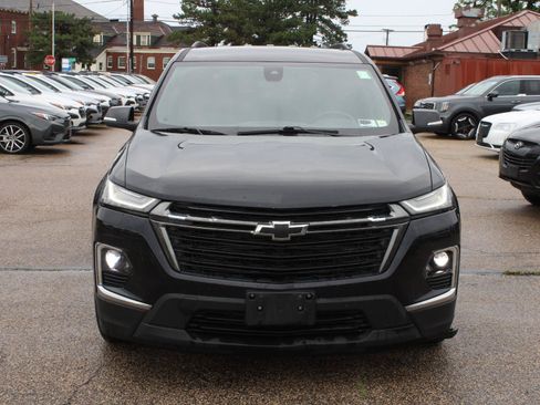 Used 2023 Chevrolet Traverse LT w/ Midnight/Sport Edition AWD/4WD image 2