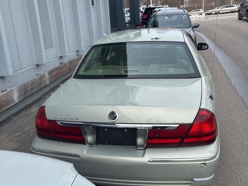 Used 2005 Mercury Grand Marquis GS image 11