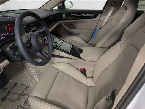 New 2026 Porsche Panamera image 5