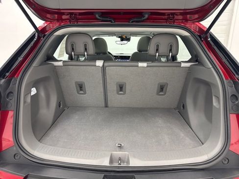 Used 2022 Chevrolet Bolt EUV Premier w/ Sun & Sound Package image 29