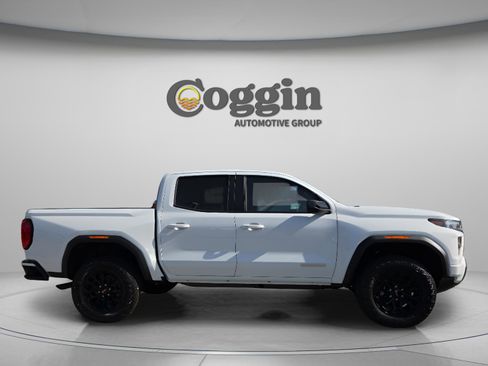 New 2026 GMC Canyon Elevation image 6