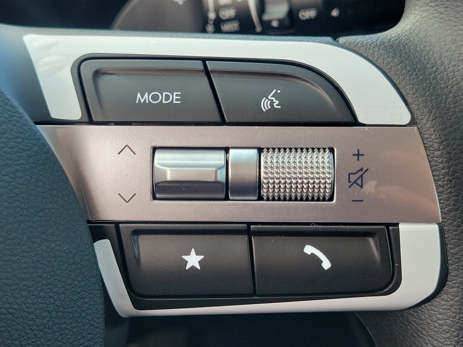 New 2026 Hyundai Tucson Limited AWD/4WD image 9