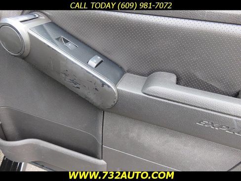 Used 2010 Ford Explorer XLT image 34