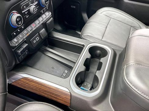 Used 2023 Chevrolet Silverado 2500 High Country w/ LPO, Hitch Package image 16