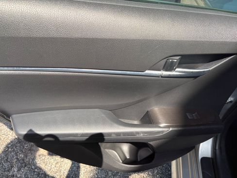 Used 2024 Toyota Camry SE FWD image 26