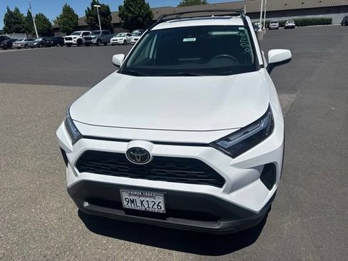 Used 2024 Toyota RAV4 XLE AWD/4WD image 3