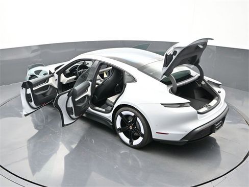 New 2025 Porsche Taycan image 34