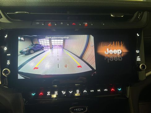 New 2026 Jeep Grand Cherokee L 4WD image 19