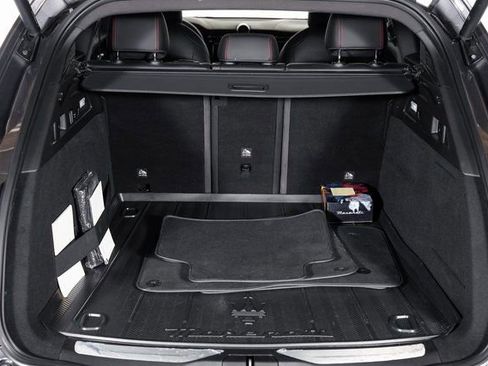 Used 2023 Maserati Grecale Modena image 5