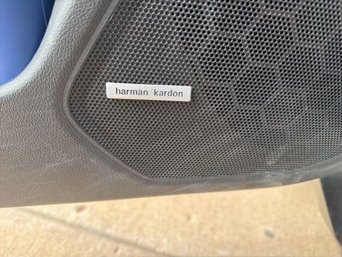 Used 2018 Subaru Outback 3.6R Limited image 12