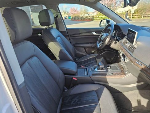 Used 2019 Audi Q5 2.0T Premium Plus w/ Premium Plus Package image 11