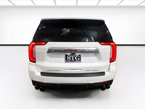 Used 2021 GMC Yukon Denali w/ Advanced Technology Package AWD/4WD image 5