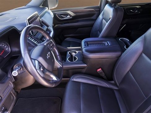 Used 2021 Chevrolet Suburban Z71 image 9