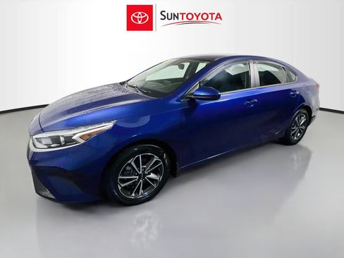 Used 2022 Kia Forte LXS FWD image 9