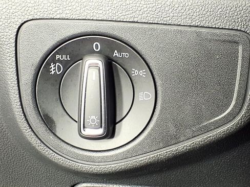 Used 2019 Volkswagen Atlas SEL R-Line FWD image 15