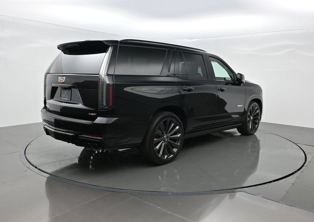 Certified 2026 Cadillac Escalade V w/ LPO, Floor Liner Package AWD/4WD image 6
