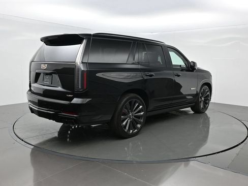 Used 2026 Cadillac Escalade V w/ LPO, Floor Liner Package AWD/4WD image 6