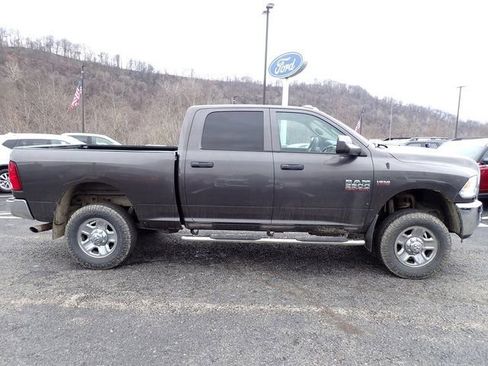Used 2016 RAM 2500 Tradesman w/ Chrome Appearance Group image 6