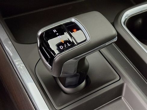 New 2026 GMC Sierra 1500 SLT AWD/4WD image 17