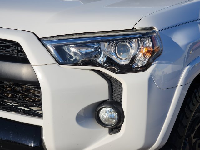 Used 2016 Toyota 4Runner TRD Pro AWD/4WD image 16