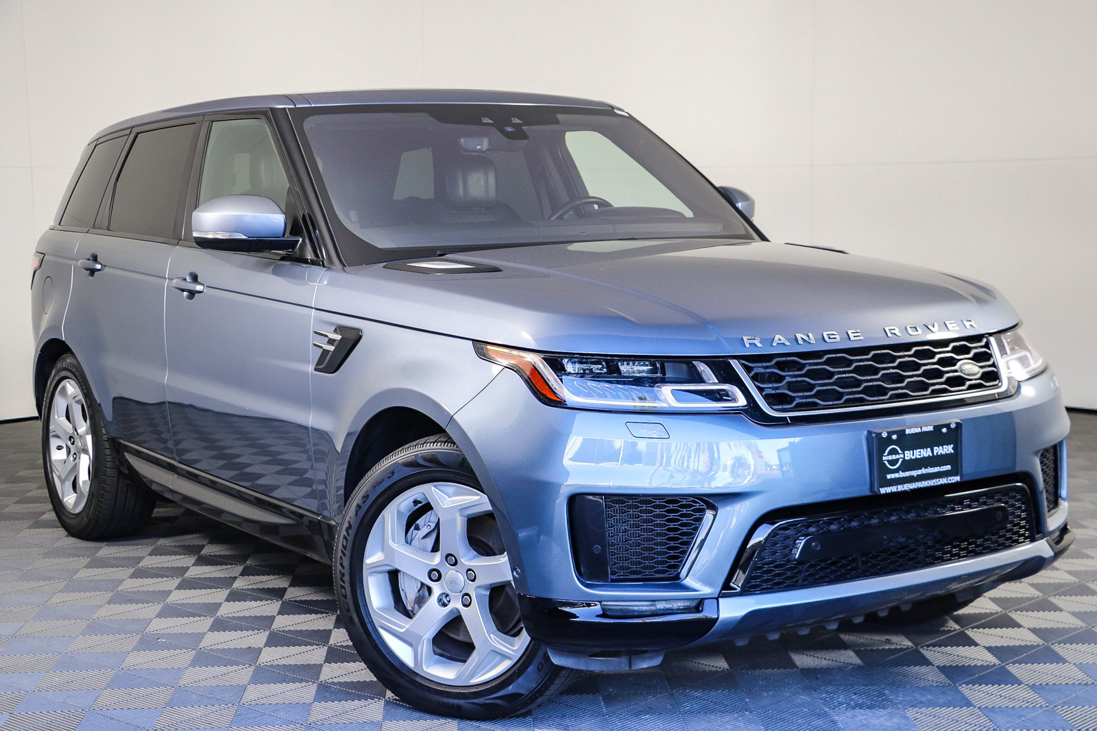 Used 2020 Land Rover Range Rover Sport HSE AWD/4WD image 1