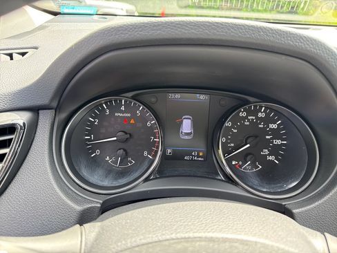 Used 2018 Nissan Rogue S AWD/4WD image 19