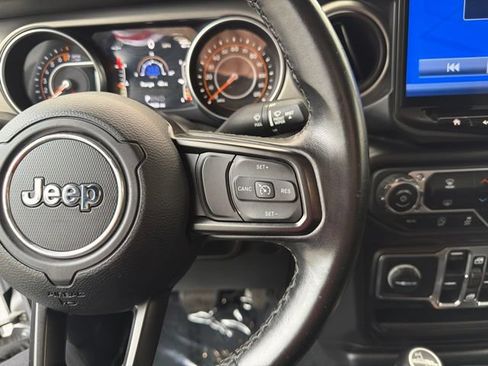Used 2020 Jeep Gladiator Sport w/ Quick Order Package 24S AWD/4WD image 29