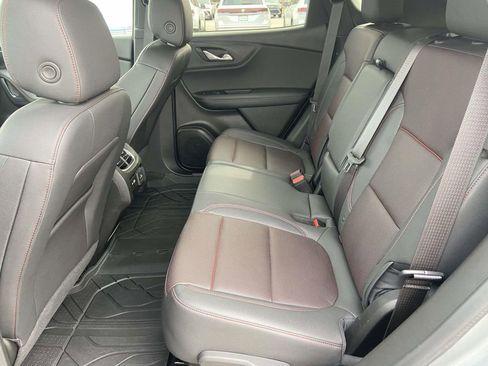 Used 2024 Chevrolet Blazer RS w/ Enhanced Convenience Package FWD image 13