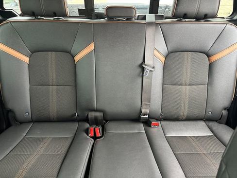 Certified 2024 GMC Canyon AT4 AWD/4WD image 33